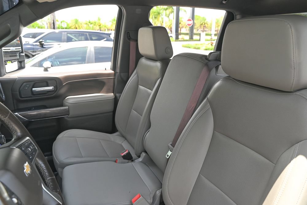 Used 2021 Chevrolet Silverado 3500 LTZ AWD/4WD image 9