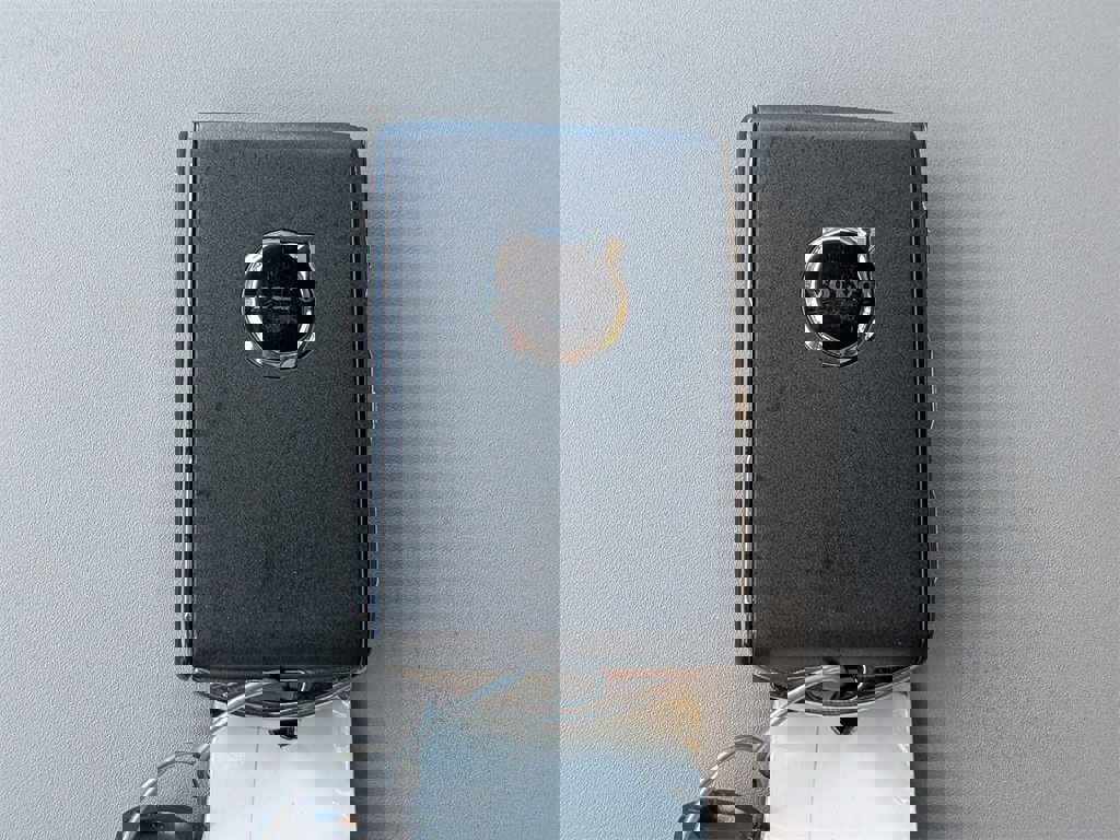 New 2026 Volvo XC90 B6 Plus w/ Protection Package Premier image 40