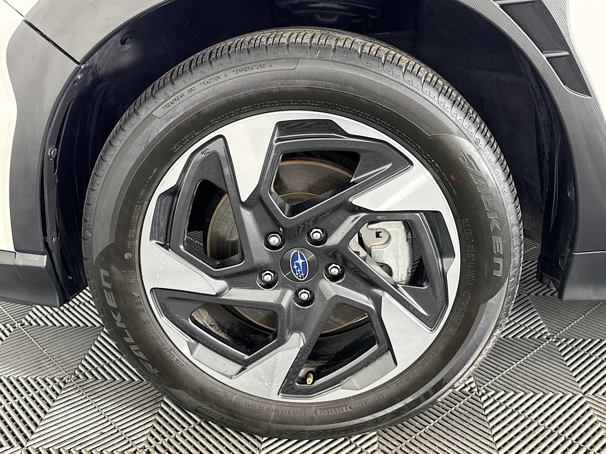 Used 2024 Subaru Crosstrek 2.5i Limited image 37