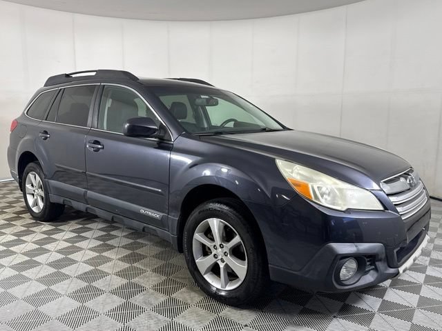 Used 2013 Subaru Outback 2.5i Limited w/ Moonroof Pkg AWD/4WD image 6