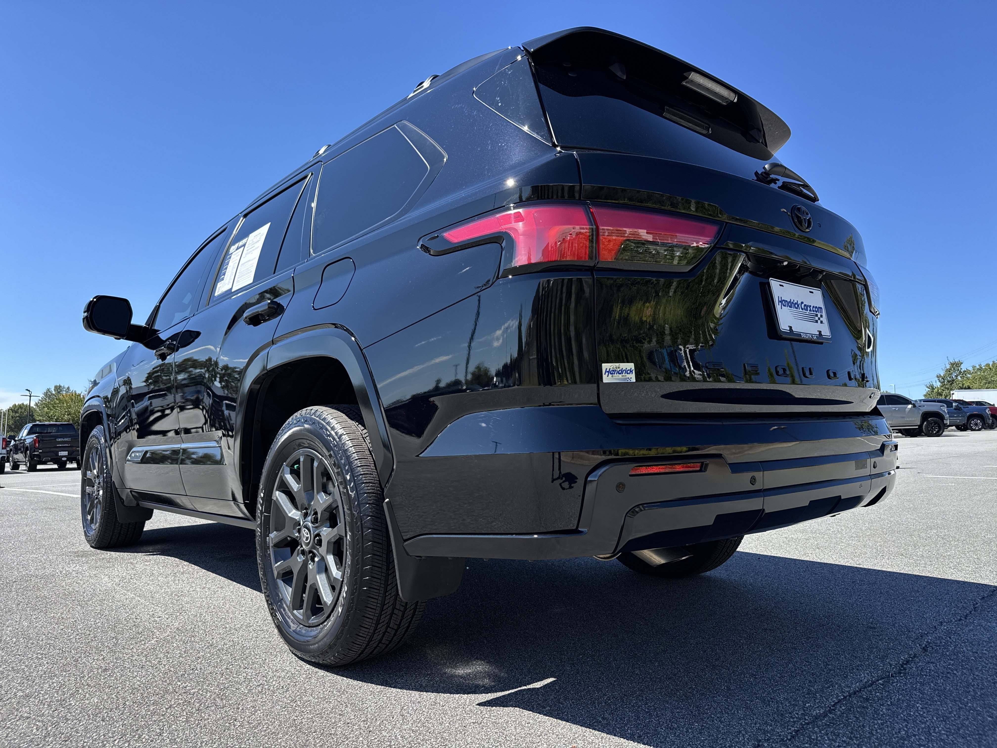 Used 2026 Toyota Sequoia Platinum AWD/4WD image 8