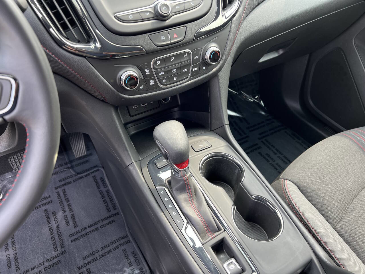 Used 2022 Chevrolet Equinox RS image 17