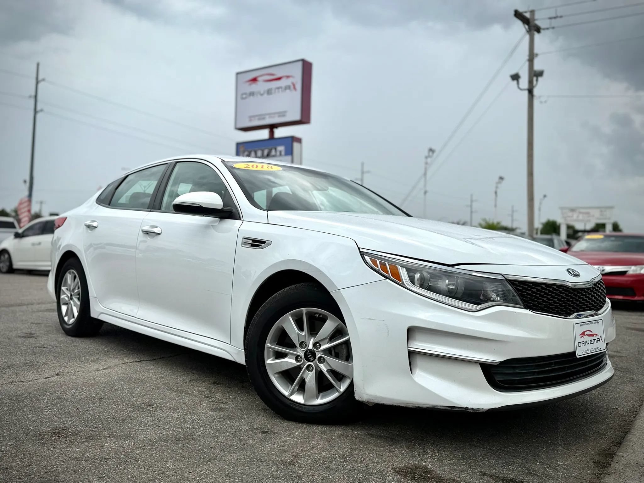 Used 2018 Kia Optima LX FWD image 2