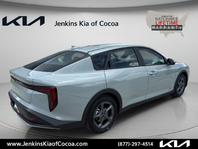 New 2026 Kia K4 FWD image 3
