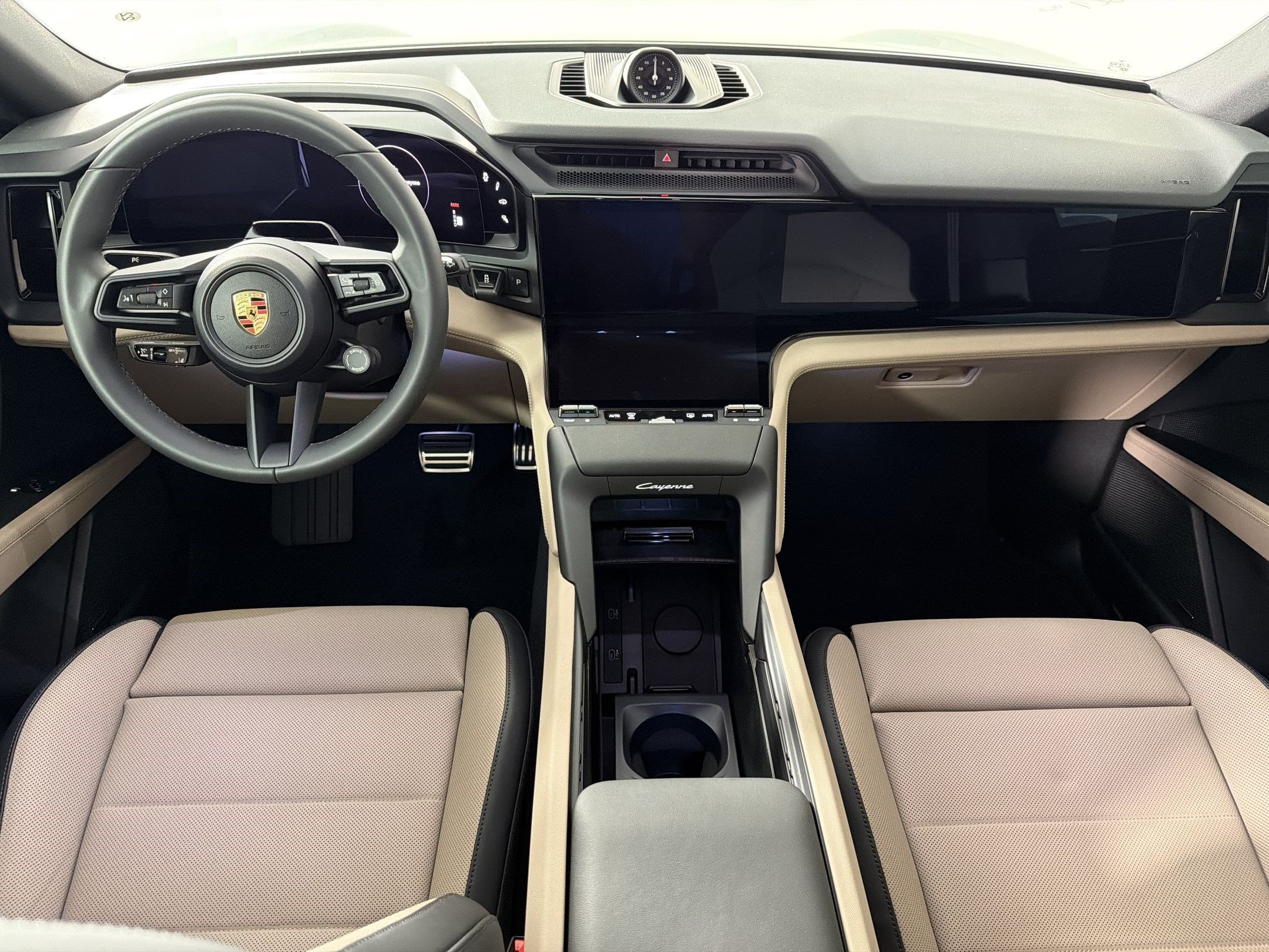 New 2026 Porsche Cayenne Electric AWD/4WD image 16