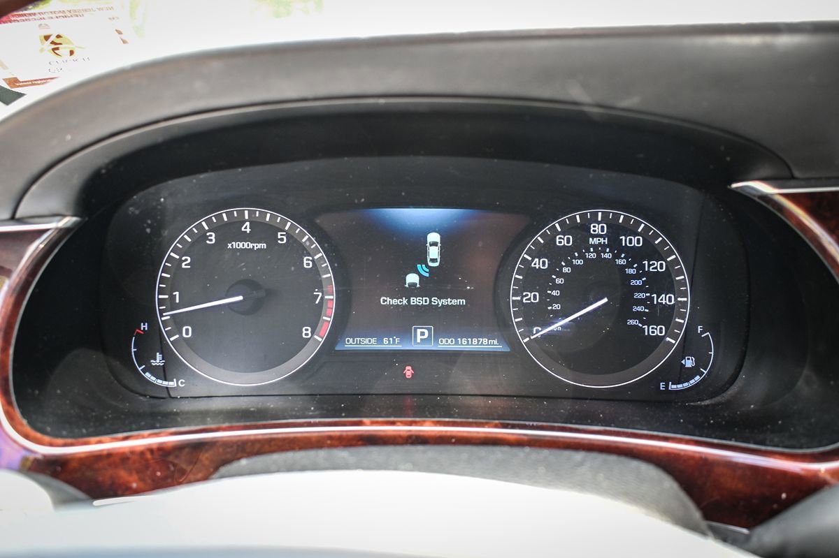 Used 2016 Hyundai Equus Signature RWD image 10