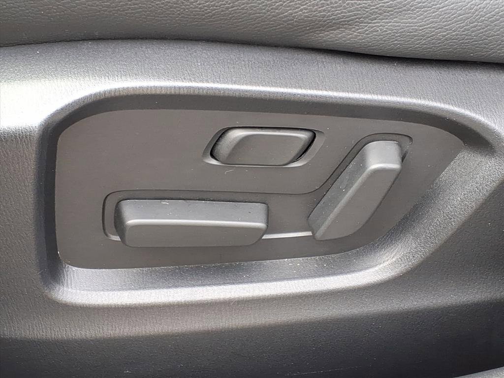 Used 2025 MAZDA CX-5 AWD 2.5 S w/ Preferred Package image 12
