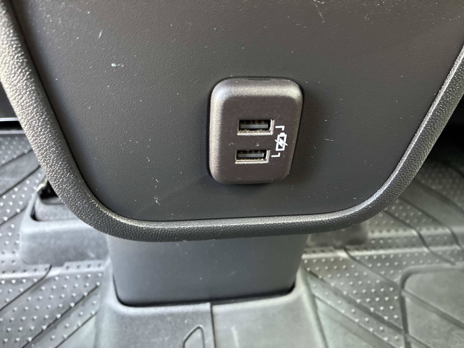 Used 2023 Chevrolet Equinox LT w/ LPO, Floor Liner Package AWD/4WD image 16