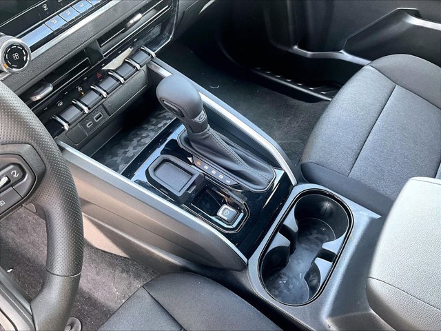 Used 2026 Chevrolet Colorado W/T RWD image 15