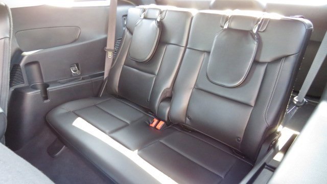 Certified 2022 Ford Explorer XLT w/ Equipment Group 202A image 16