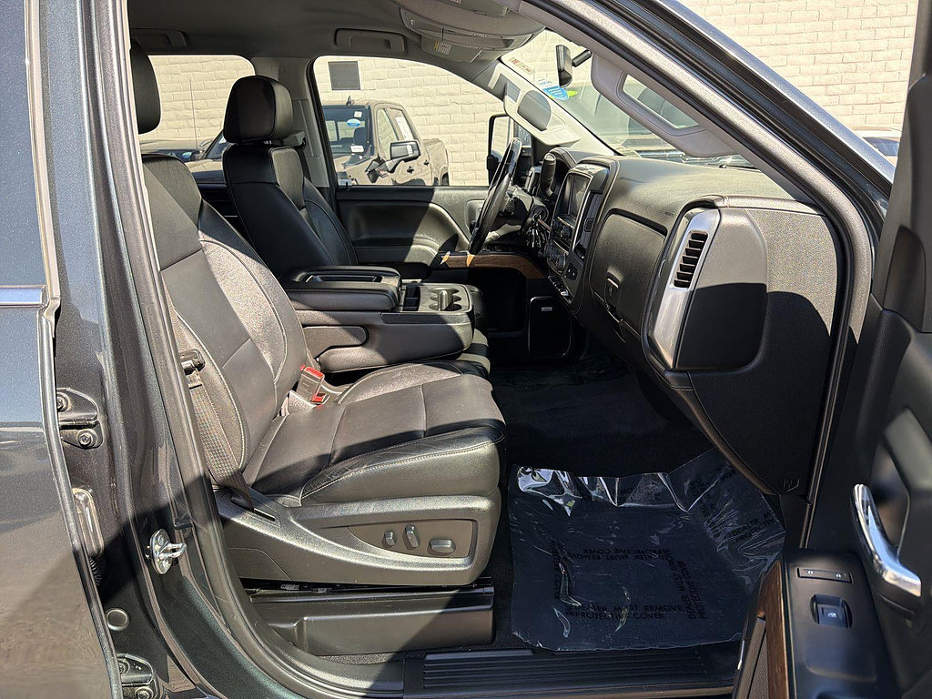 Used 2019 Chevrolet Silverado 2500 LTZ w/ Duramax Plus Package AWD/4WD image 25