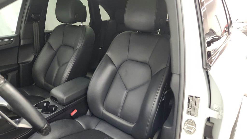 Used 2020 Porsche Macan S AWD/4WD image 27