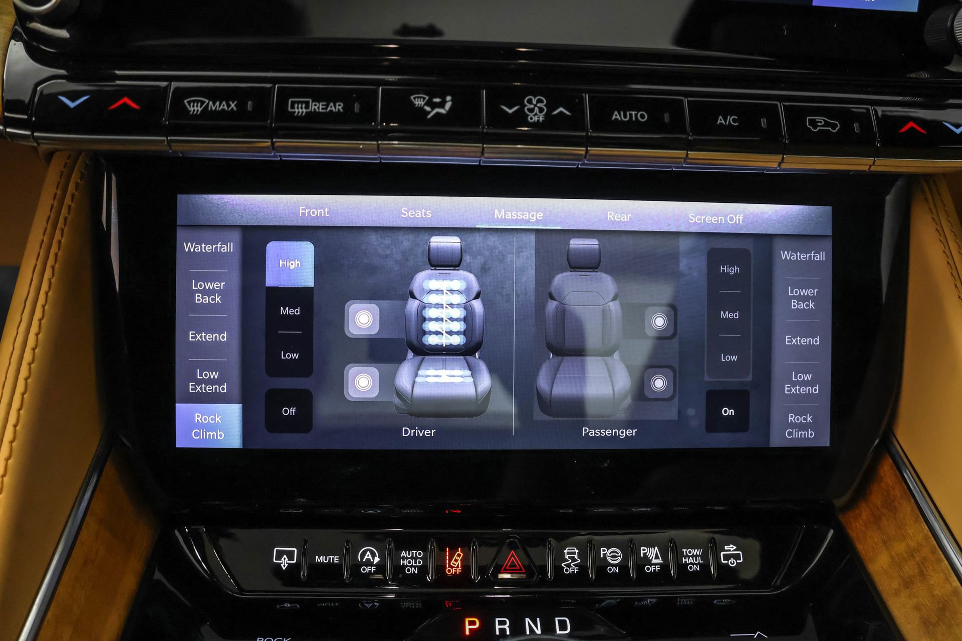 Used 2024 Jeep Grand Wagoneer Series III w/ Rear Seat Video Group 1 AWD/4WD image 13