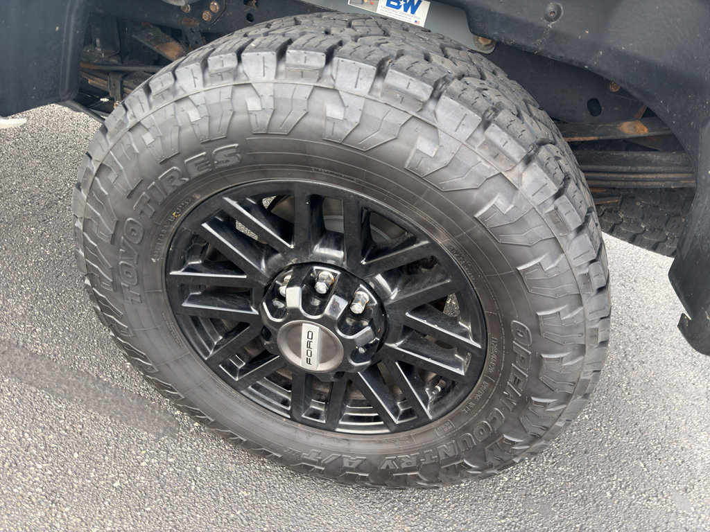 Used 2020 Ford F350 Lariat image 9