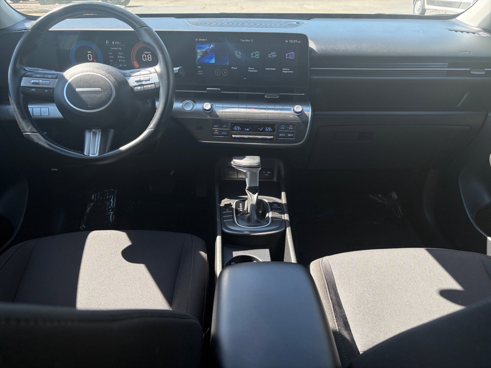Used 2025 Hyundai Kona SEL AWD/4WD image 17