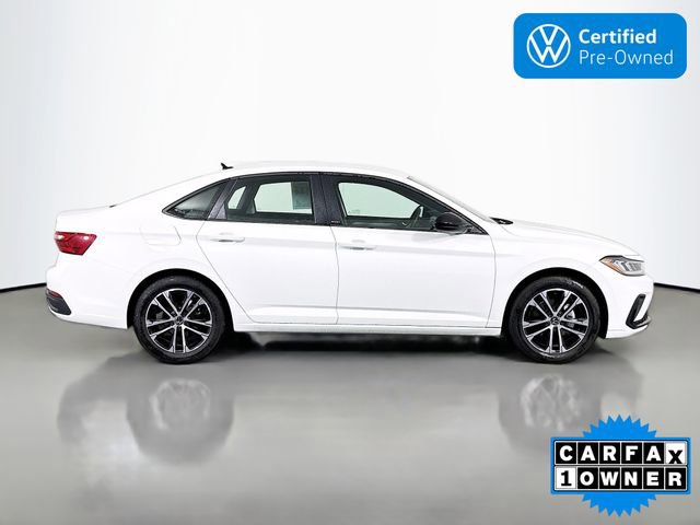 Certified 2025 Volkswagen Jetta Sport image 8