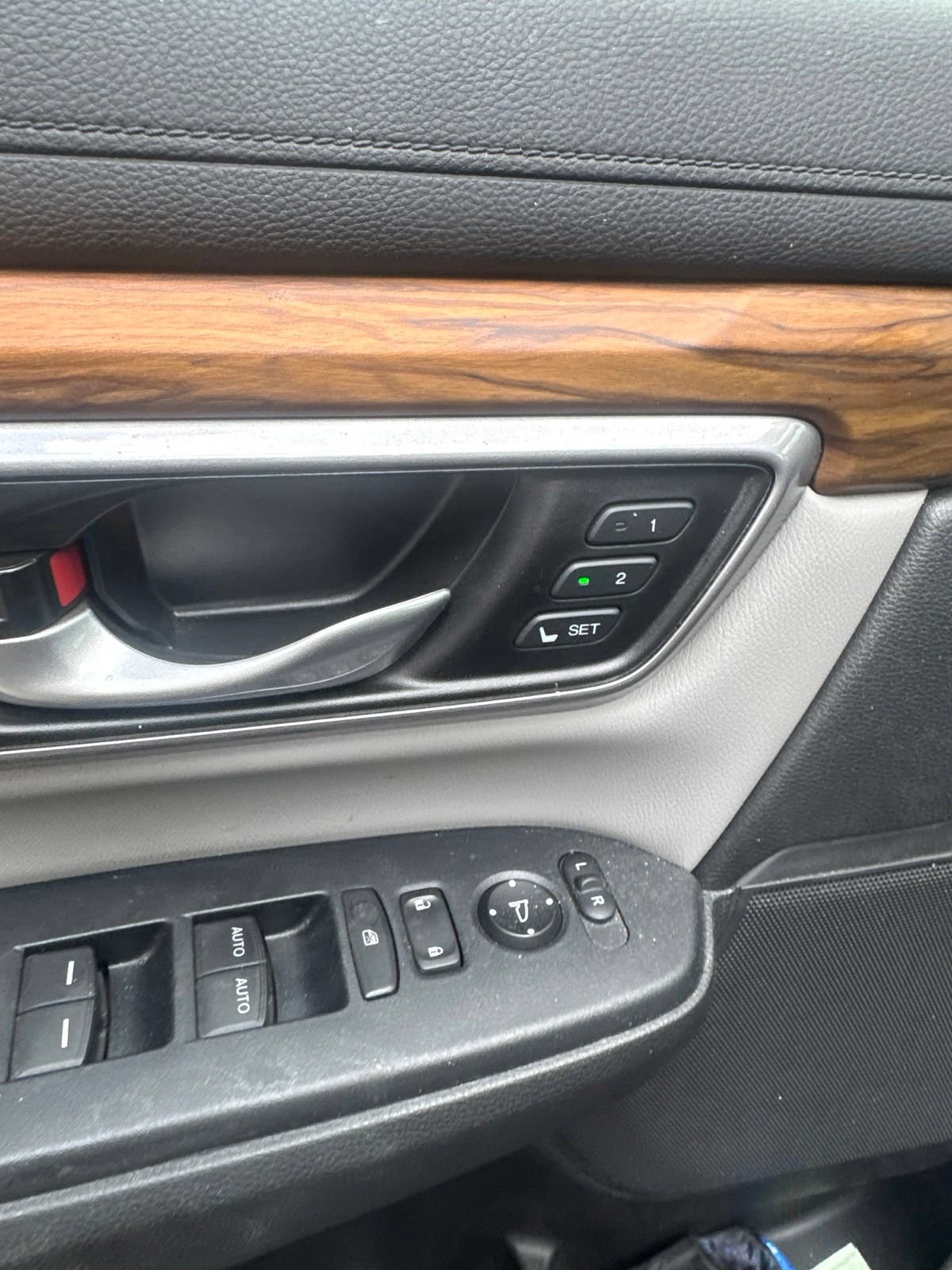 Used 2017 Honda CR-V EX-L image 17