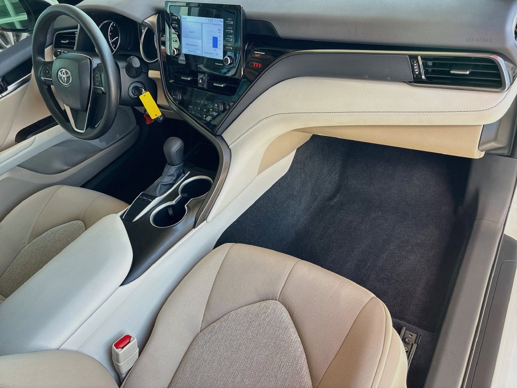 Used 2024 Toyota Camry LE FWD image 17
