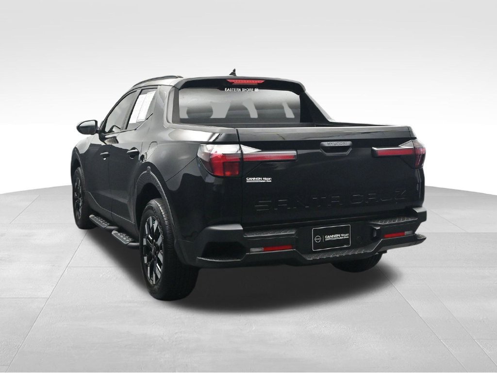 Used 2025 Hyundai Santa Cruz SEL FWD image 4