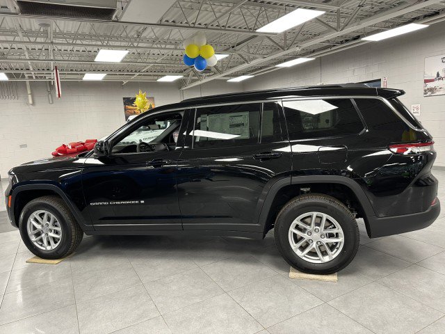 New 2025 Jeep Grand Cherokee L Laredo w/ Luxury Tech Group I image 2