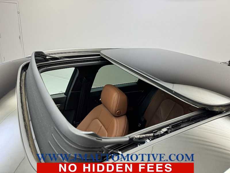 Used 2021 Audi Q3 2.0T Premium w/ Convenience Package image 11