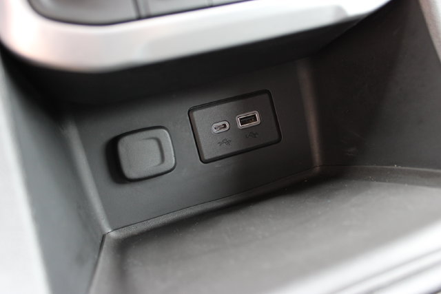 Used 2021 GMC Acadia SLE w/ Driver Convenience Package AWD/4WD image 23