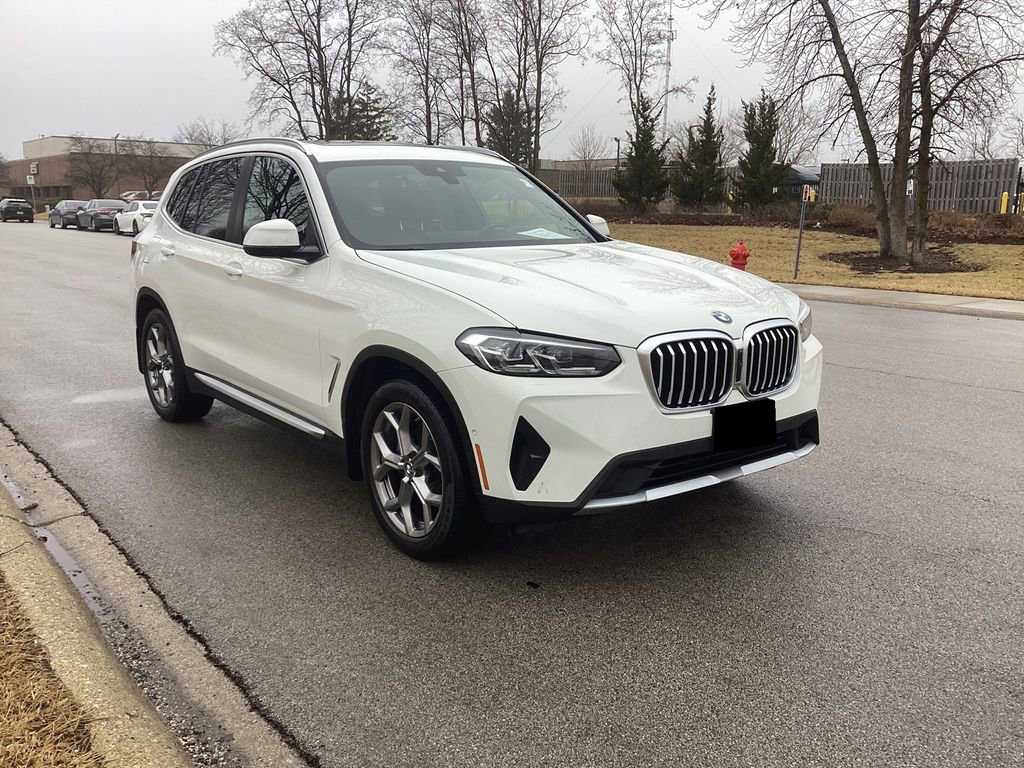 Used 2023 BMW X3 xDrive30i w/ Premium Package image 1