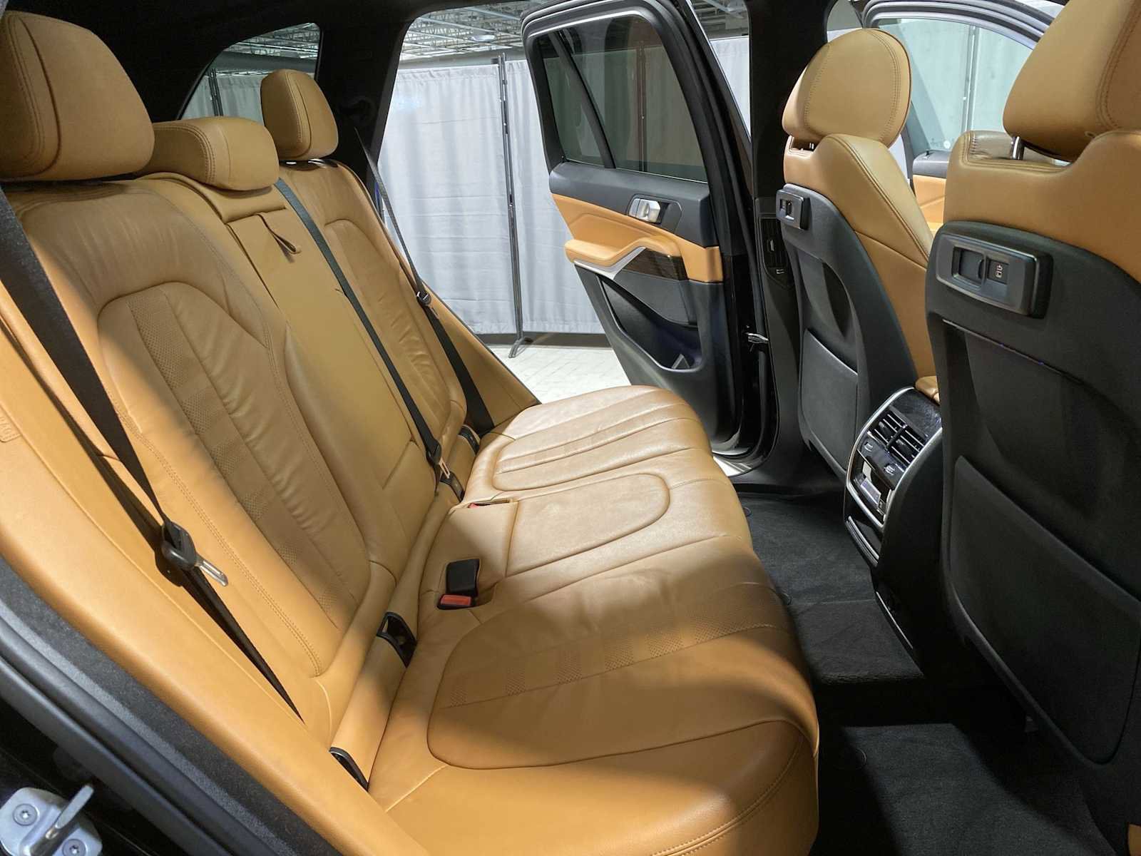 Used 2019 BMW X5 xDrive40i w/ Convenience Package image 13