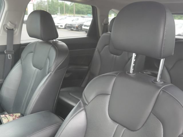 Used 2023 Kia Sorento SX AWD/4WD image 40