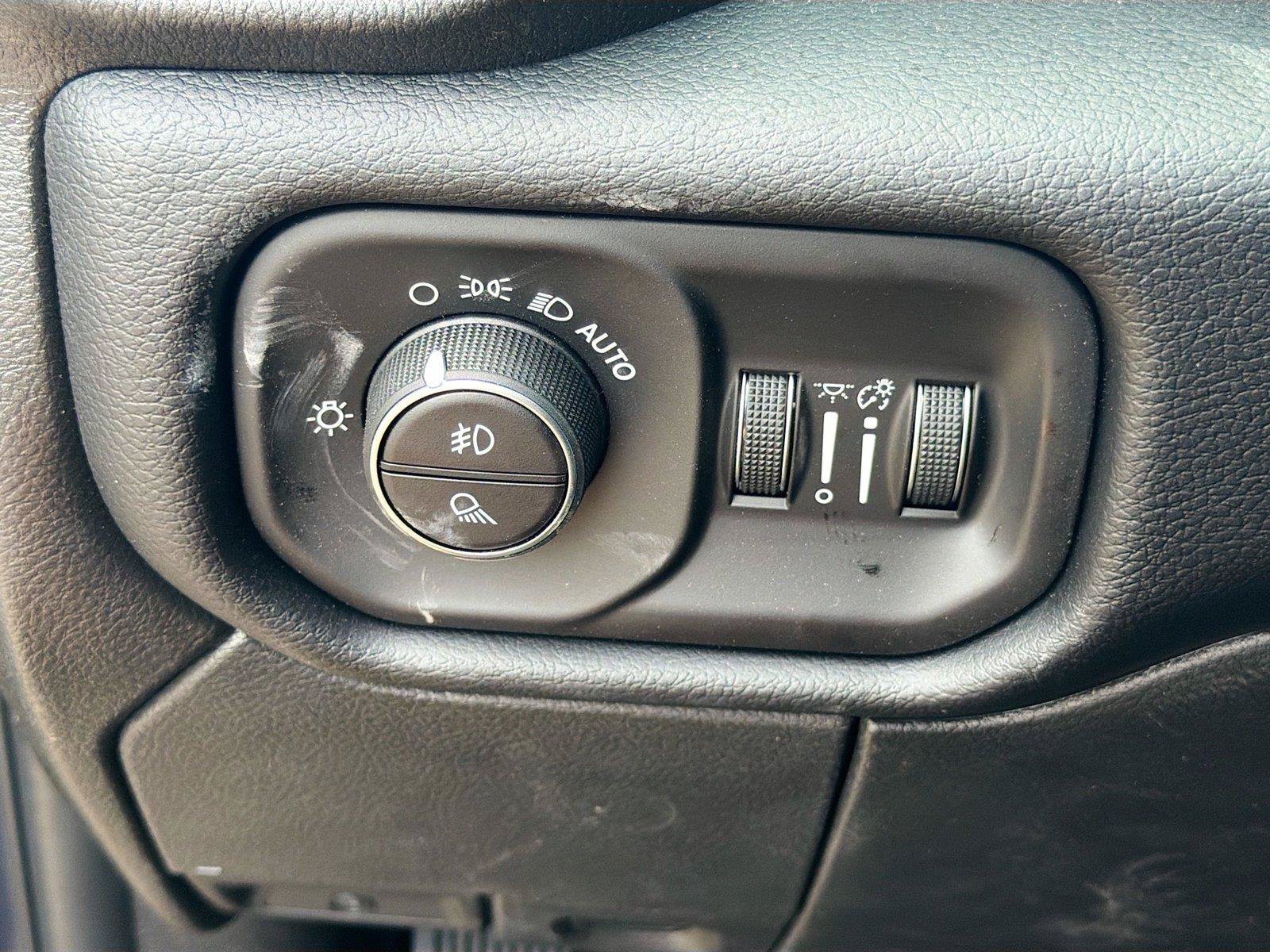 New 2026 RAM 2500 Laramie w/ Night Edition AWD/4WD image 33