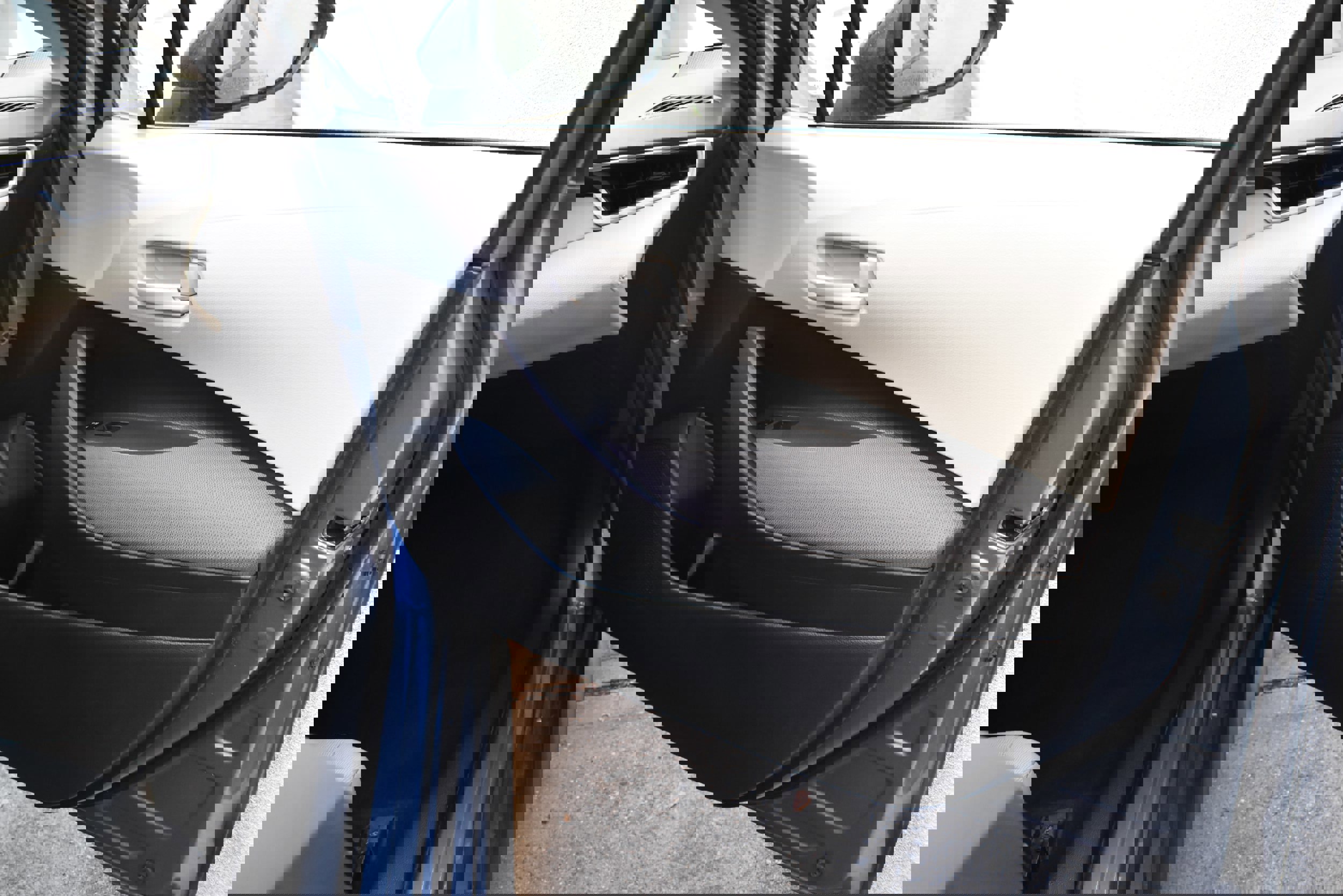 Used 2022 Toyota Corolla LE image 30