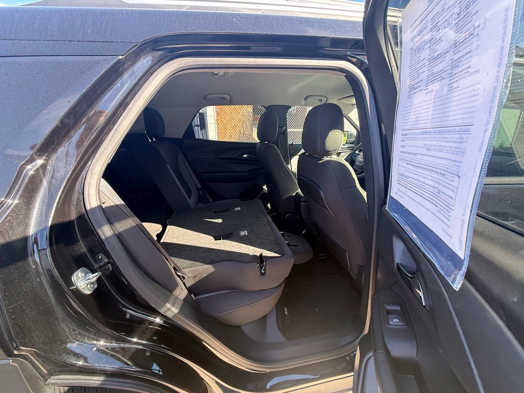 Used 2025 Chevrolet TrailBlazer LT AWD/4WD image 6