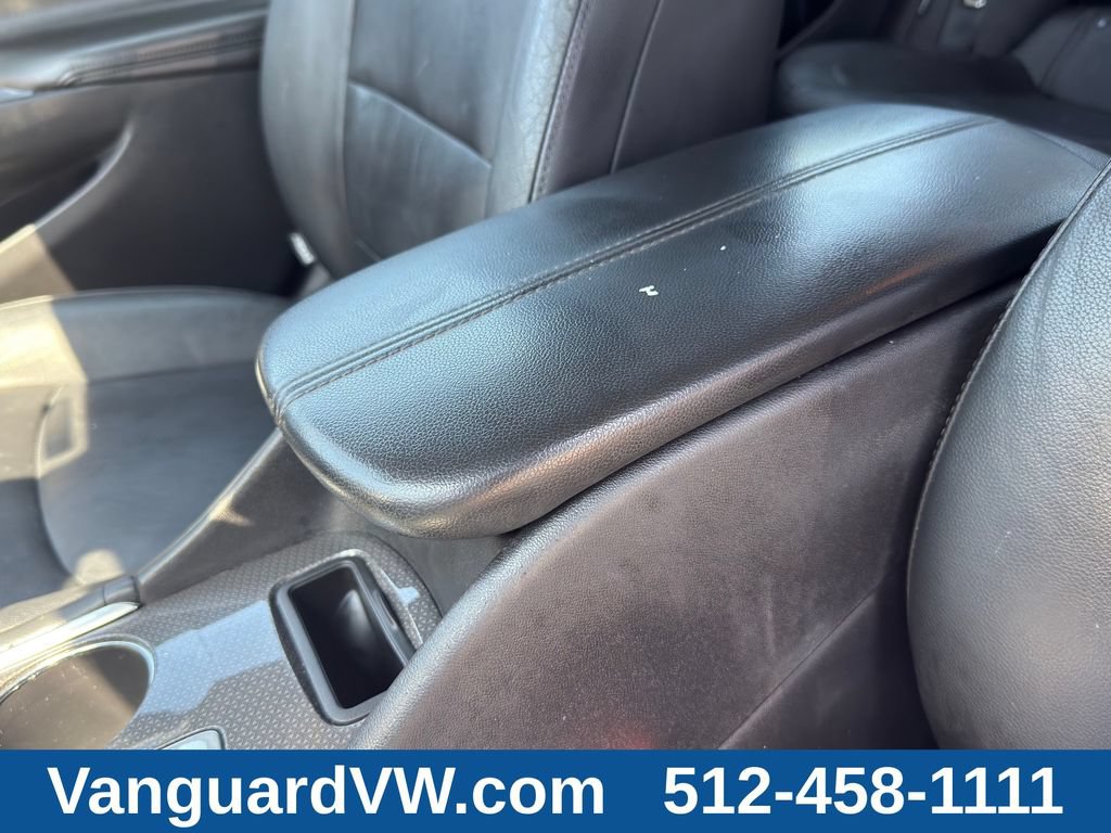 Used 2017 Chevrolet Malibu LT w/ Leather Package FWD image 12