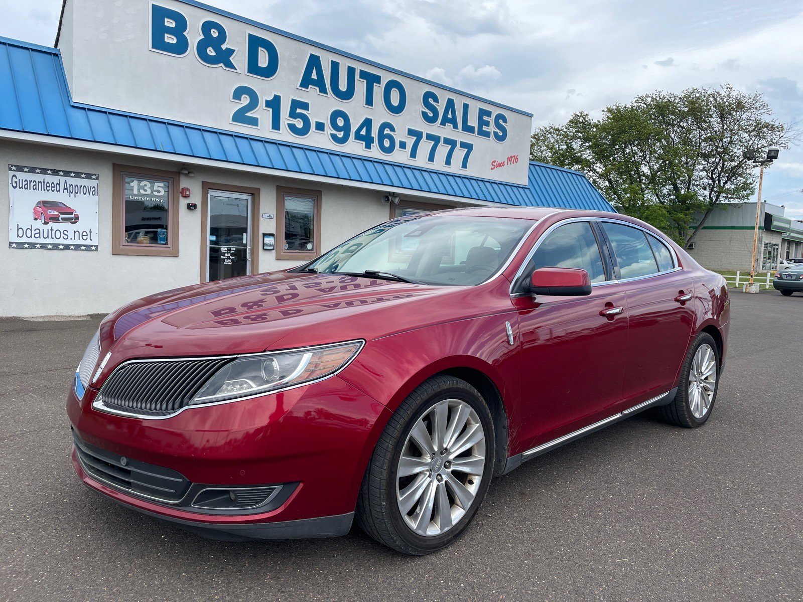 Used 2015 Lincoln MKS AWD w/ Equipment Group 201A