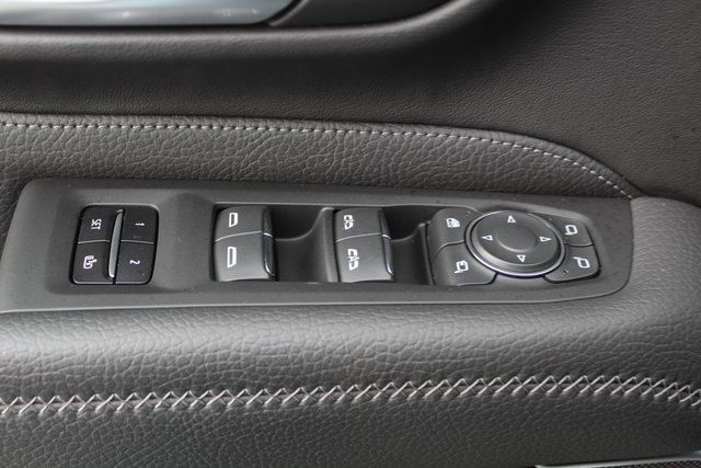 Used 2022 GMC Yukon Denali image 46