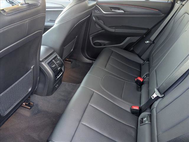 Used 2025 BMW X4 xDrive30i w/ Premium Package image 19