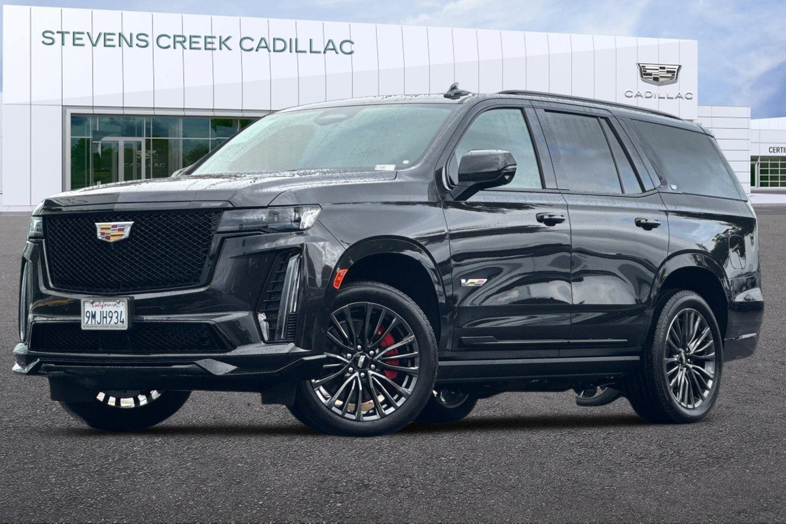 Certified 2024 Cadillac Escalade V w/ Heavy-Duty Trailer Package image 7