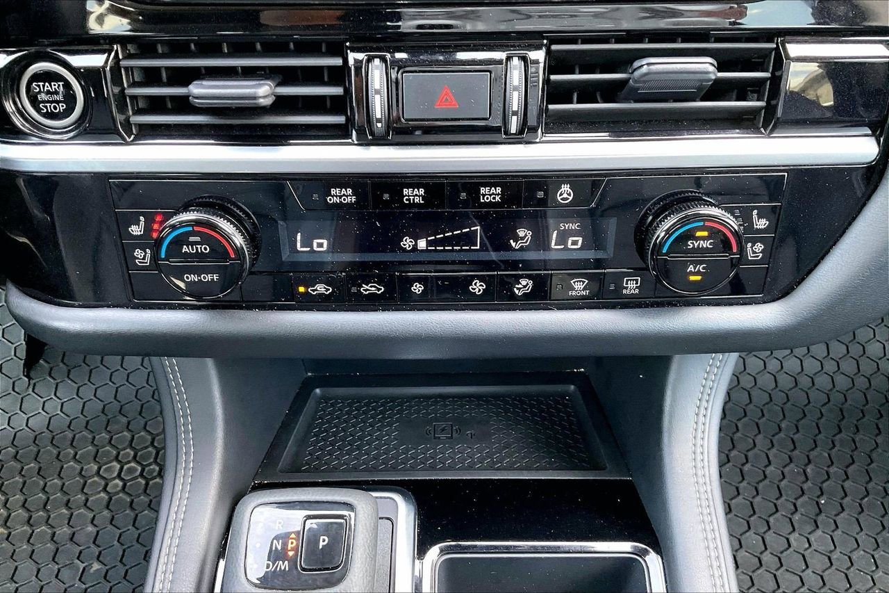 Used 2023 Nissan Pathfinder Platinum image 20