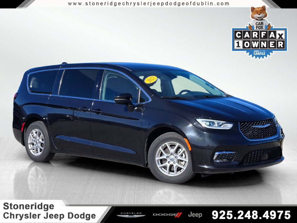 Used 2023 Chrysler Pacifica Touring-L