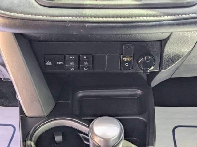 Used 2017 Toyota RAV4 Platinum FWD image 16