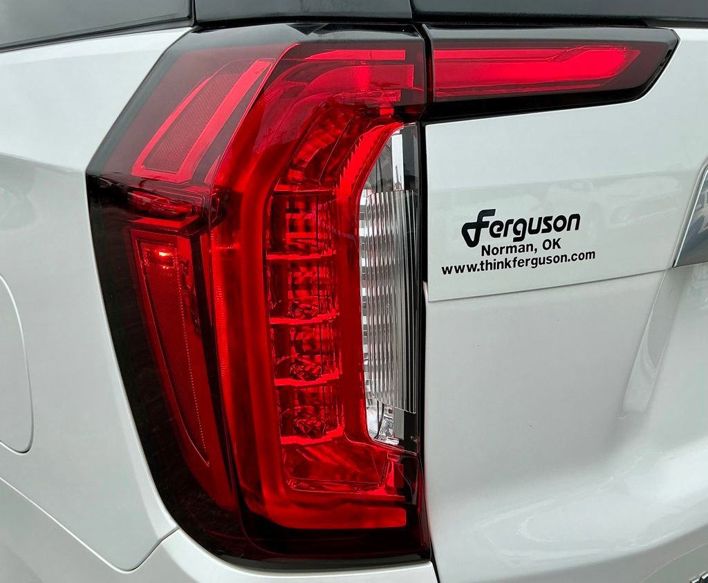 Used 2022 GMC Yukon XL Denali AWD/4WD image 14