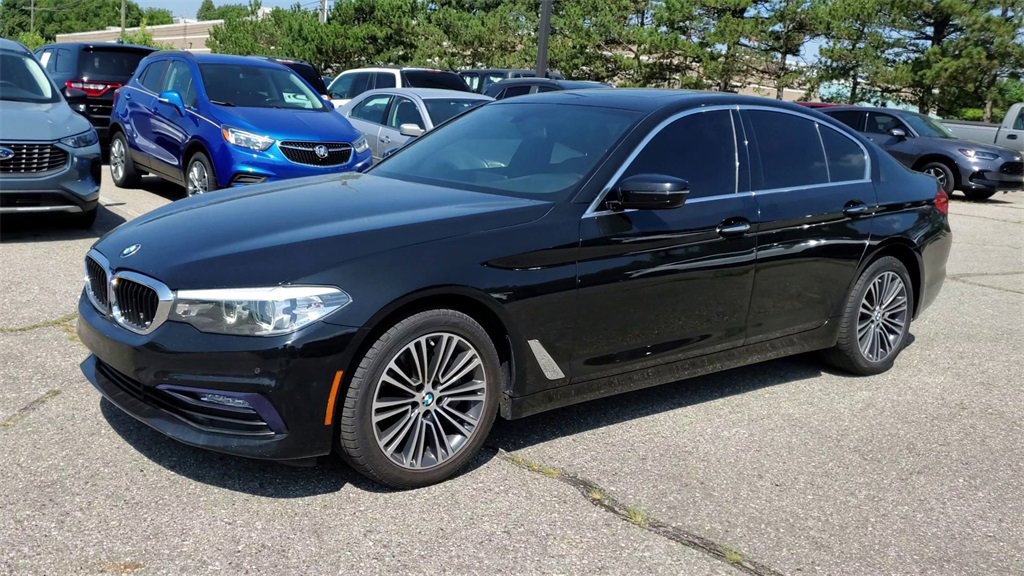 Used 2017 BMW 530i xDrive image 4