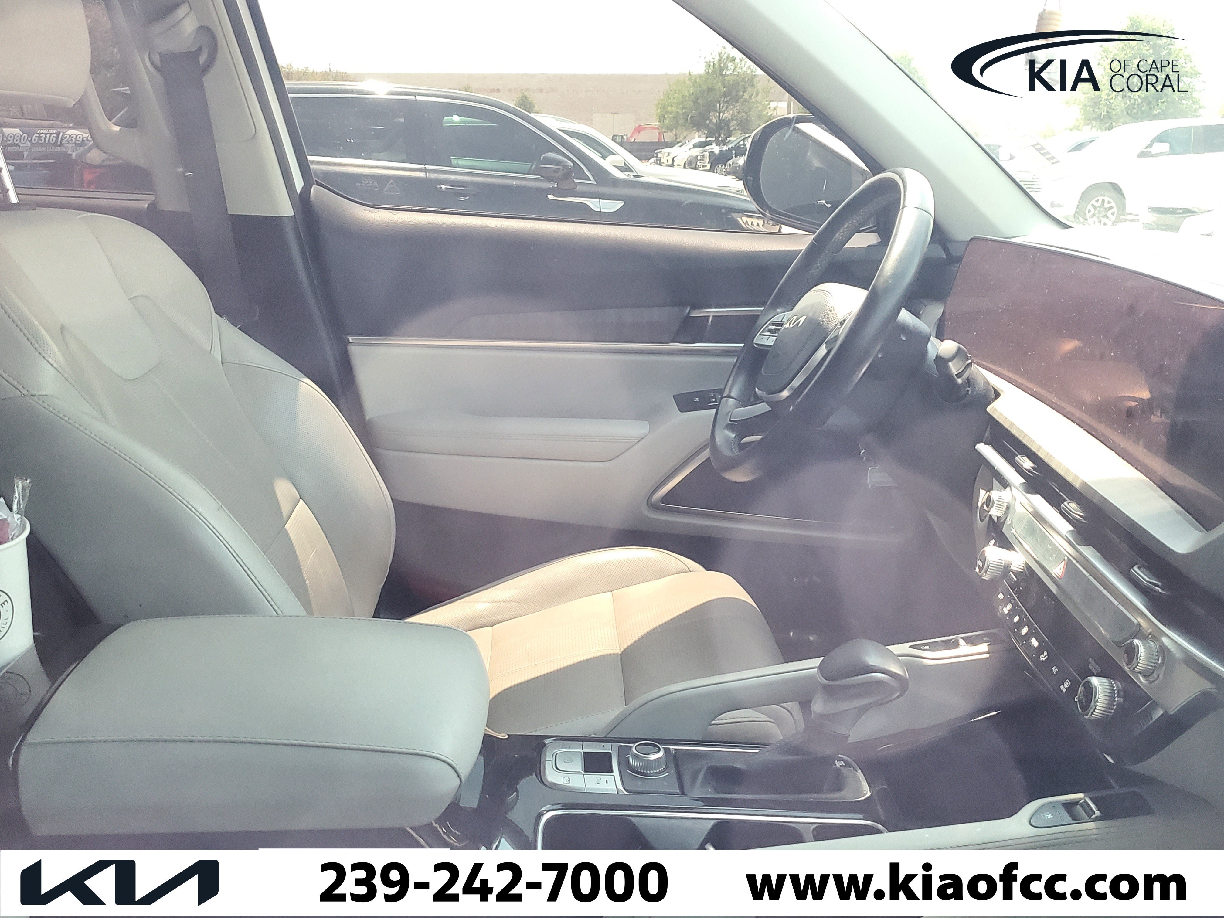 Used 2023 Kia Telluride SX AWD/4WD image 9