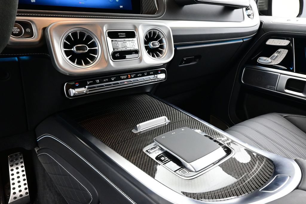 Used 2027 Mercedes-Benz G 63 AMG 4MATIC image 11
