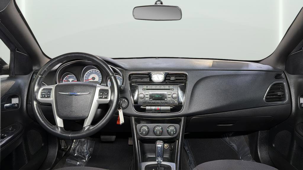 Used 2012 Chrysler 200 Touring image 13