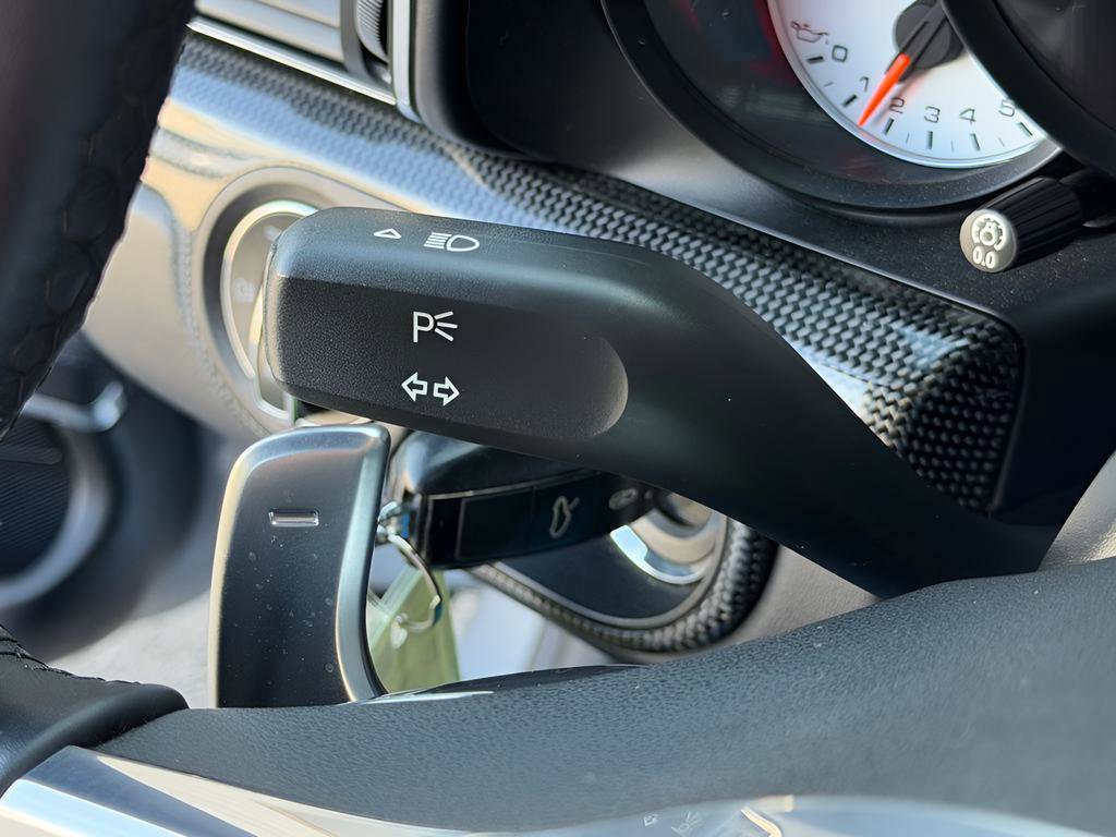 Used 2014 Porsche 911 Turbo image 33