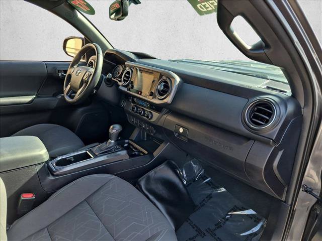 Used 2017 Toyota Tacoma TRD Sport RWD image 22