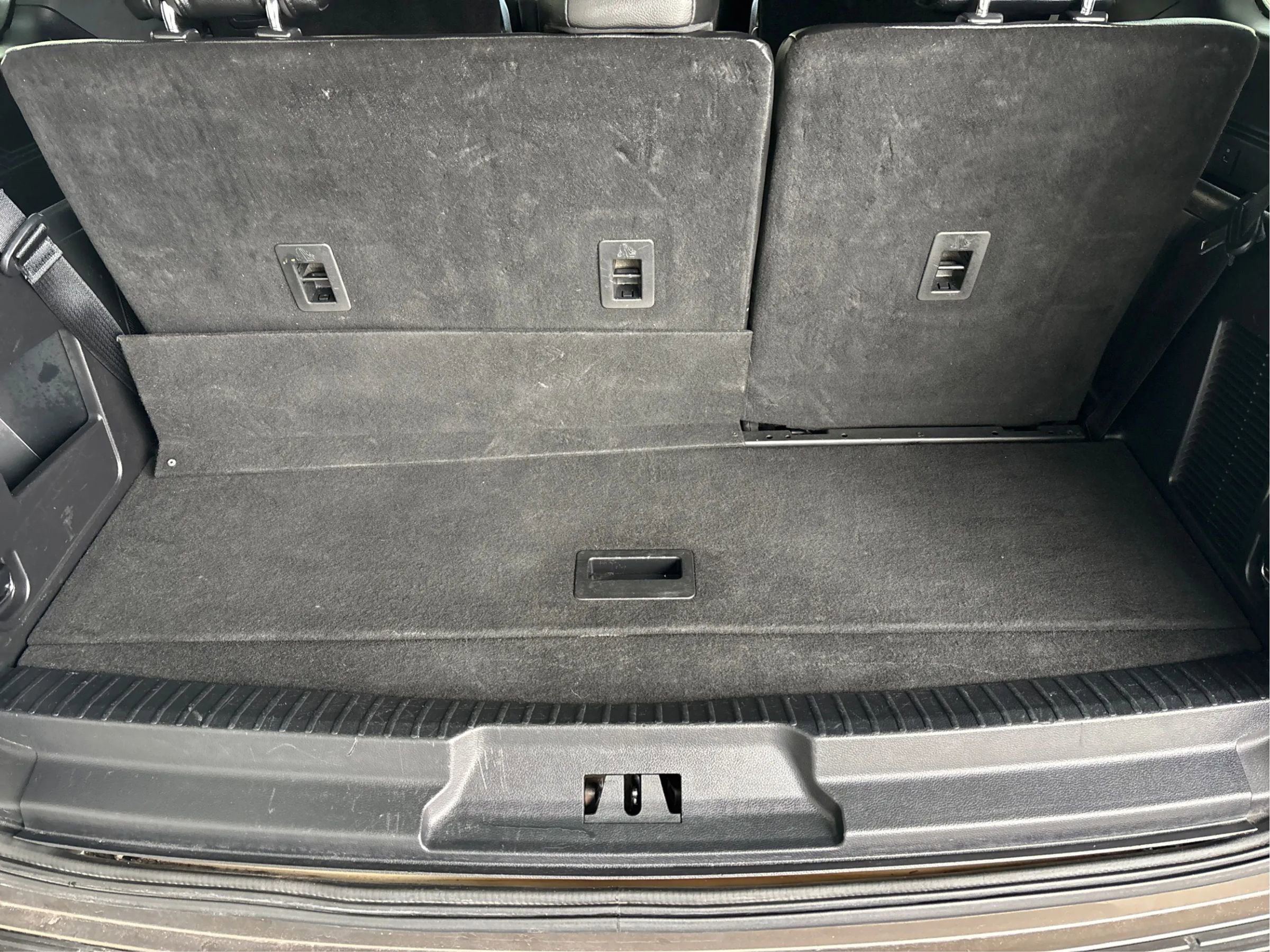 Used 2018 Ford Expedition Limited w/ Equipment Group 301A image 16