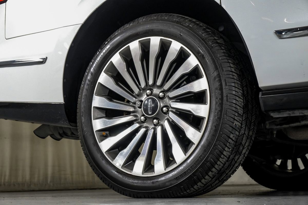 Used 2020 Lincoln Navigator L Reserve w/ Luxury Package image 53