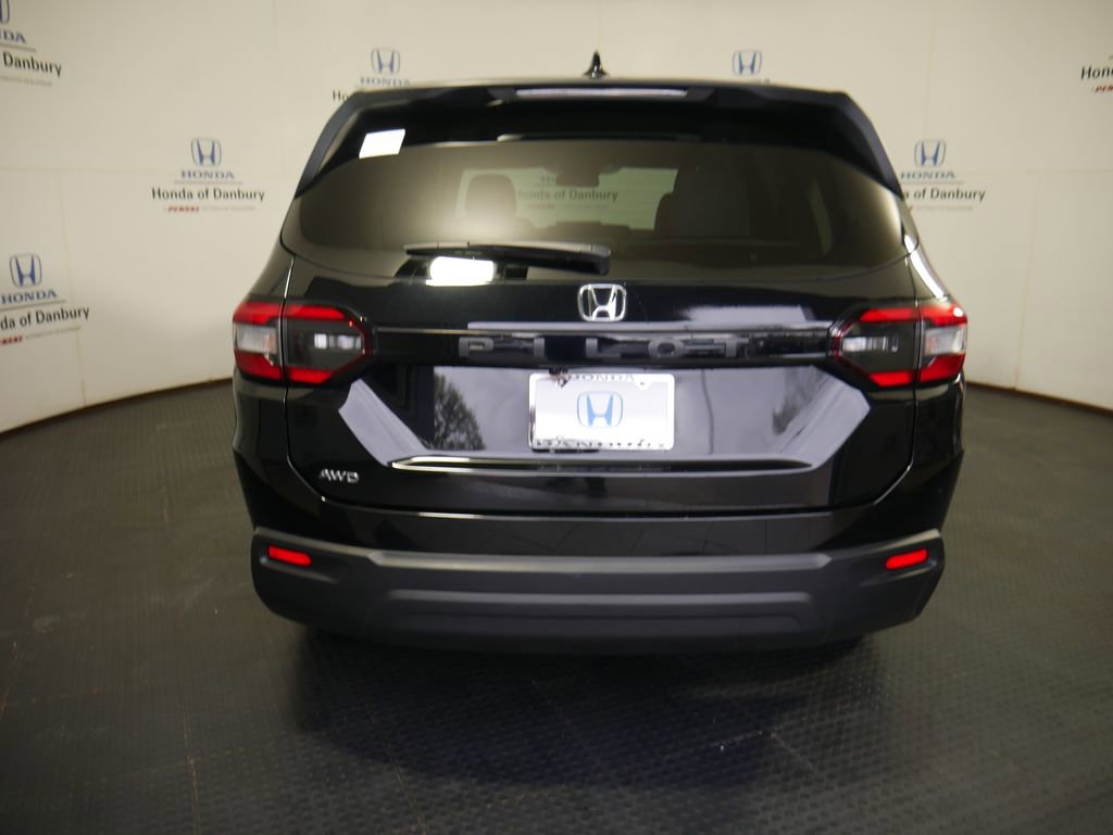 Used 2023 Honda Pilot LX image 9